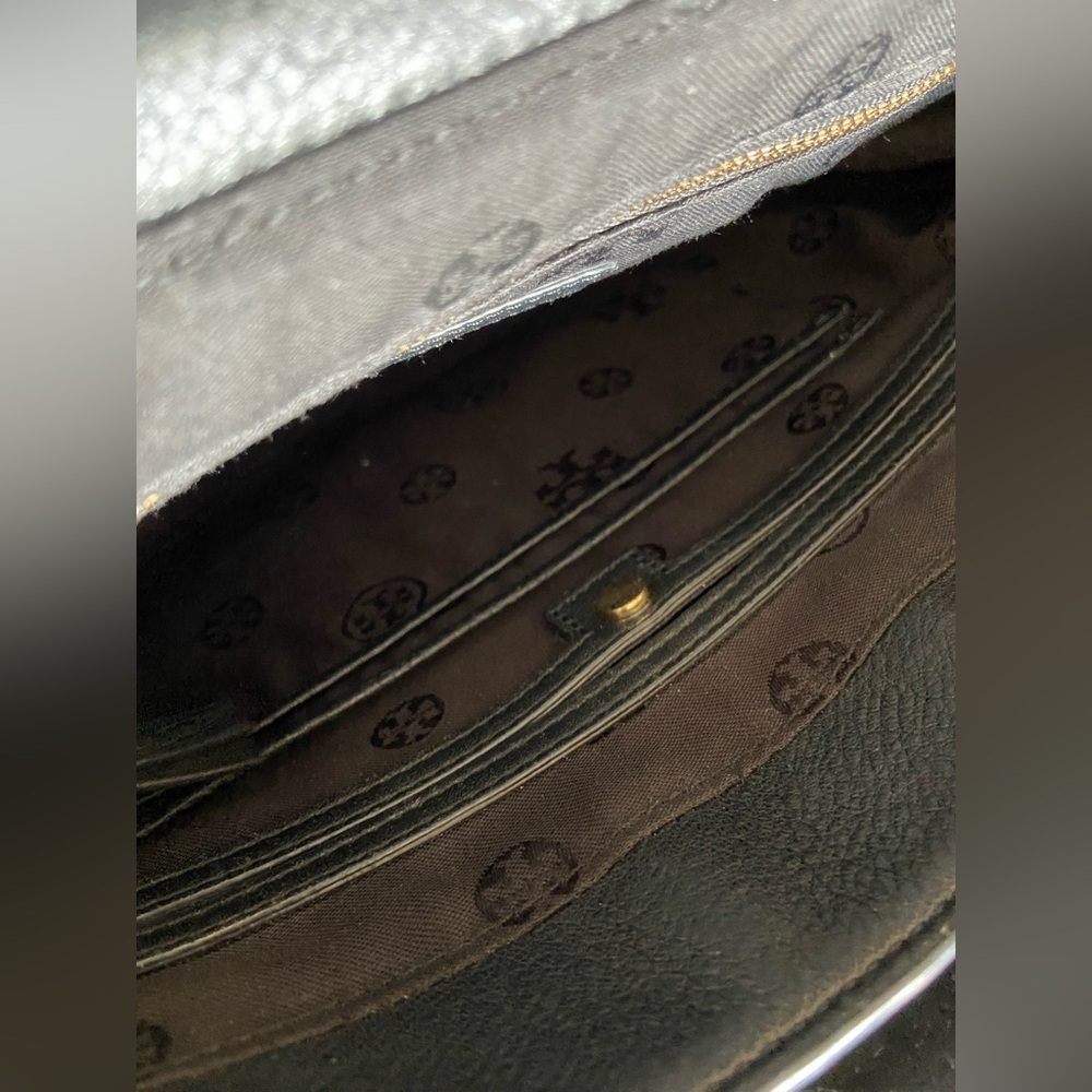 Tory Burch Black Quilted Leather Bryant Shoulder Bag - Picture 13 of 16